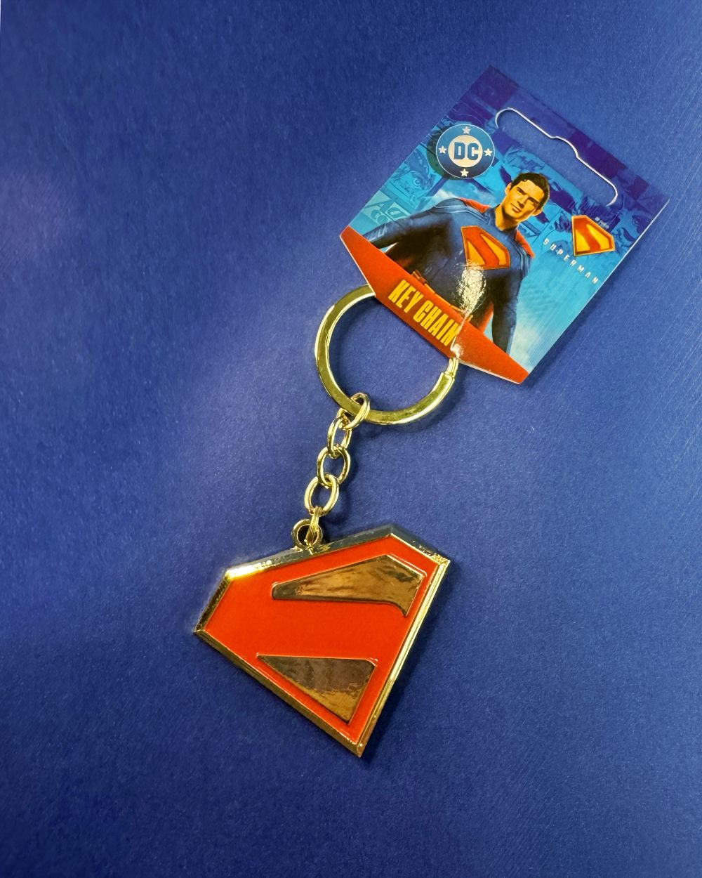 paradise-superman-merchandise-keychain-logo.